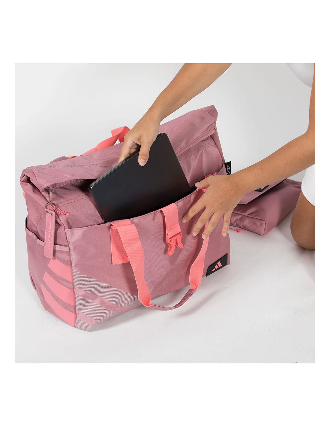 Bolso Adidas Weekend Rosa 26