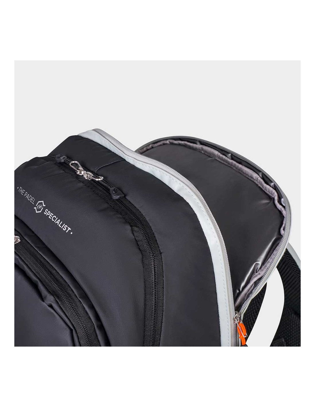 Mochila Bullpadel Hack BPM26001 Negra